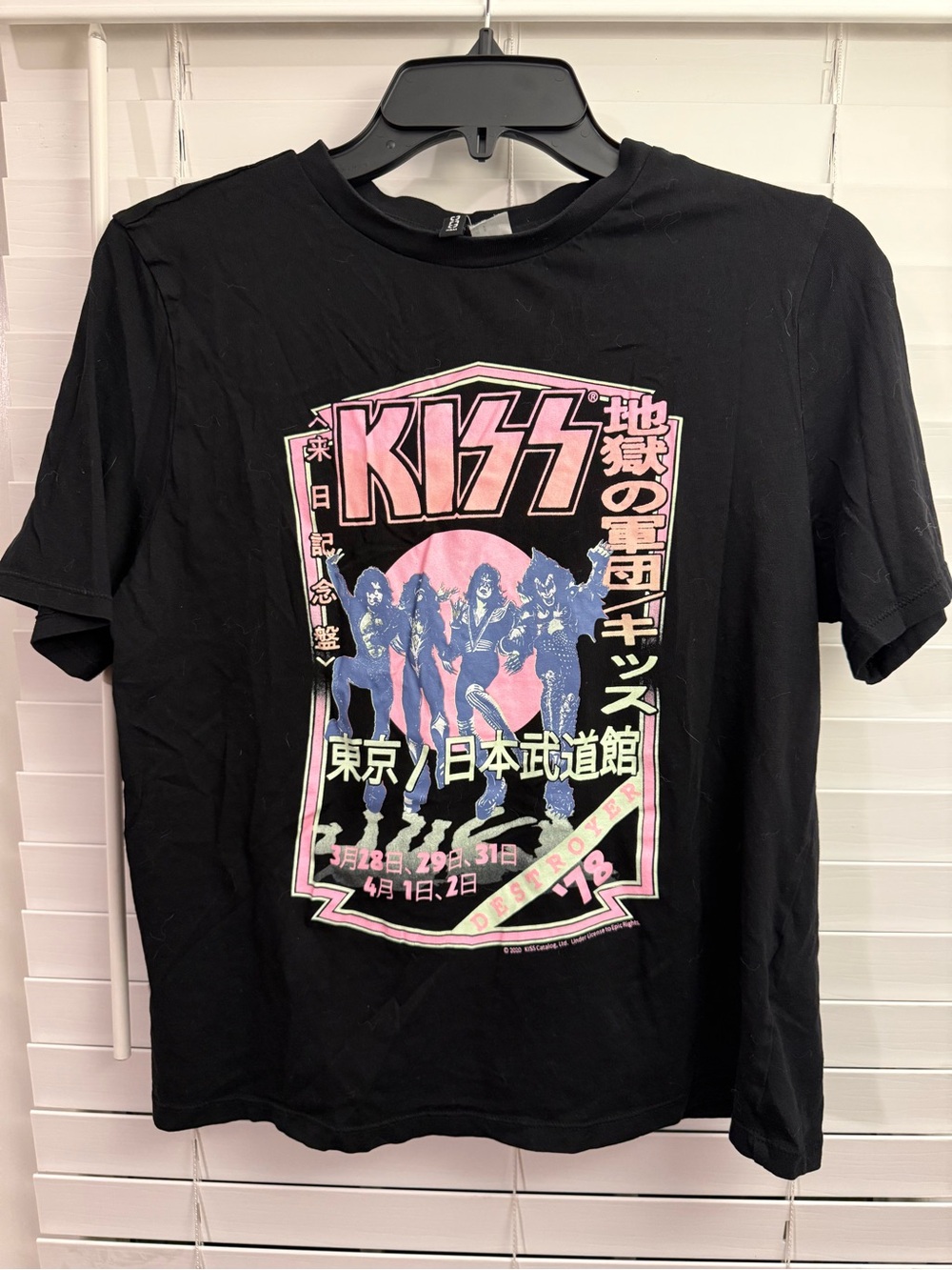 H&M Black KISS Graphic Tee with Pink & Blue Print